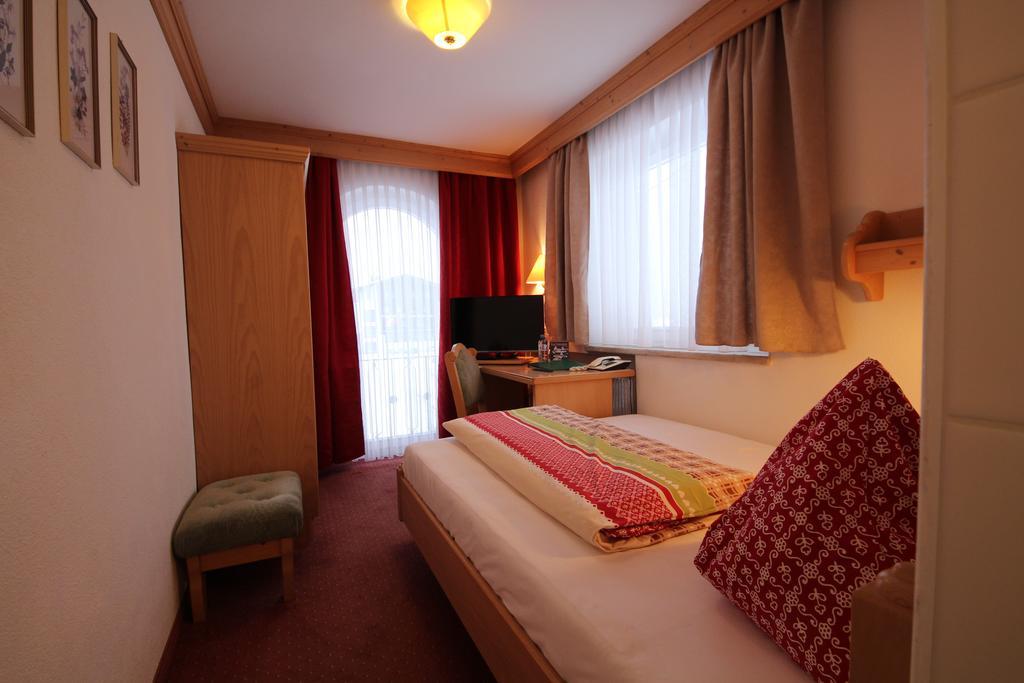Hotel Garni Laerchenhof Lech am Arlberg Εξωτερικό φωτογραφία