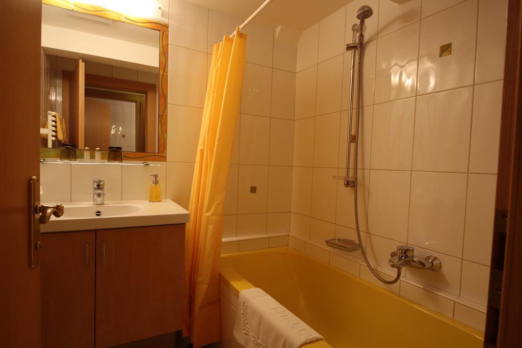 Hotel Garni Laerchenhof Lech am Arlberg Εξωτερικό φωτογραφία